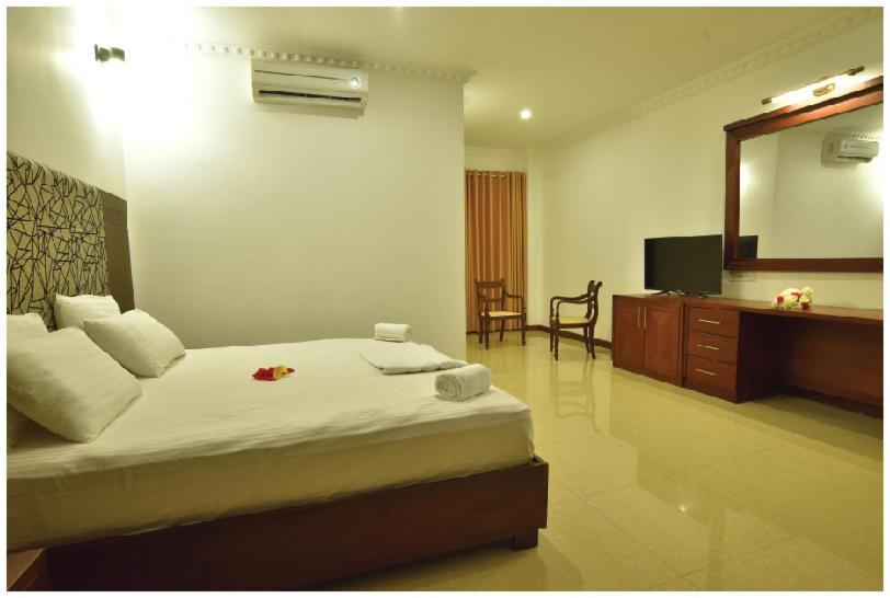 Hotel Queensbury Malabe Kaduwela Εξωτερικό φωτογραφία