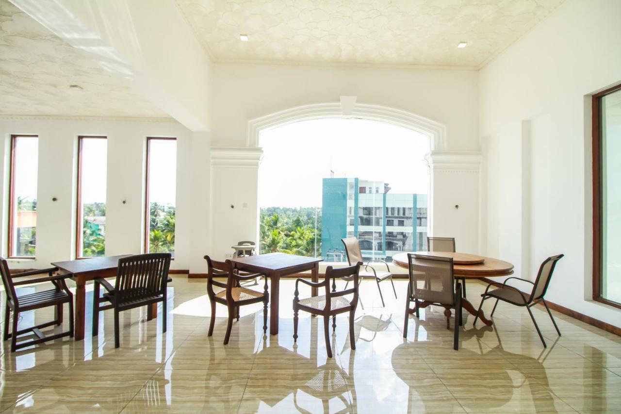 Hotel Queensbury Malabe Kaduwela Εξωτερικό φωτογραφία